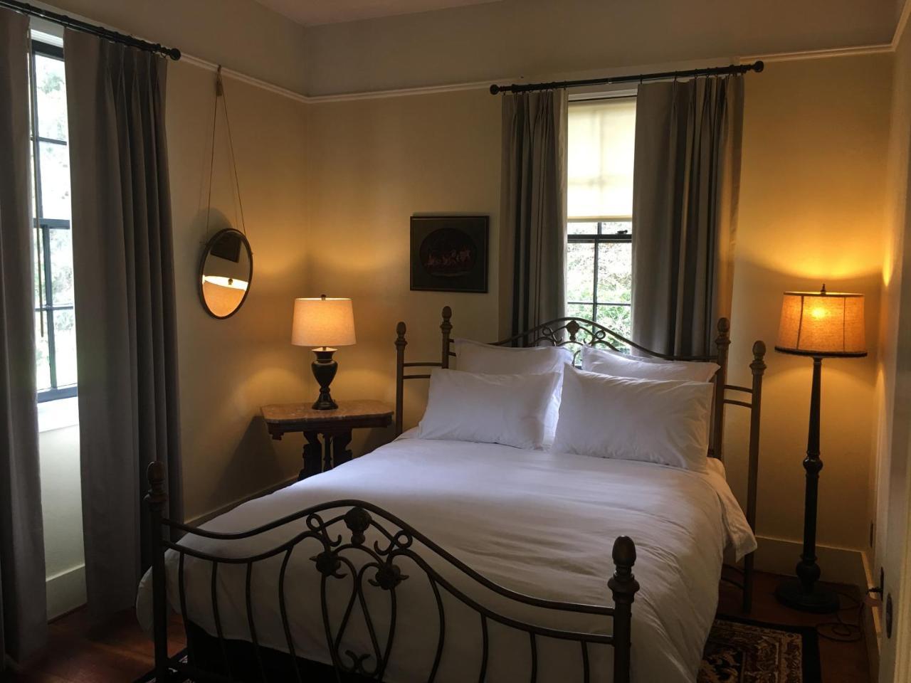 Wolf Creek Inn & Tavern Экстерьер фото